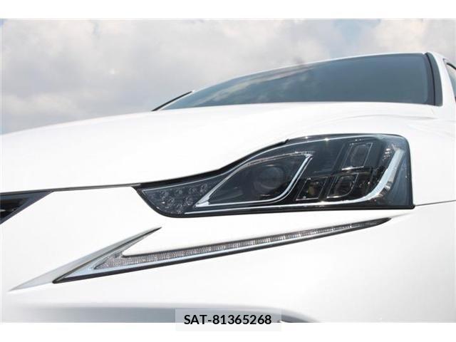 Lexus IS 2017-08 8074335-12