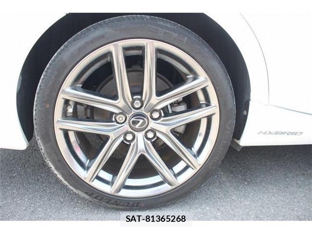 Lexus IS 2017-08 8074335-26