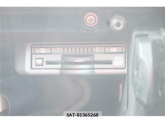 Lexus IS 2017-08 8074335-5