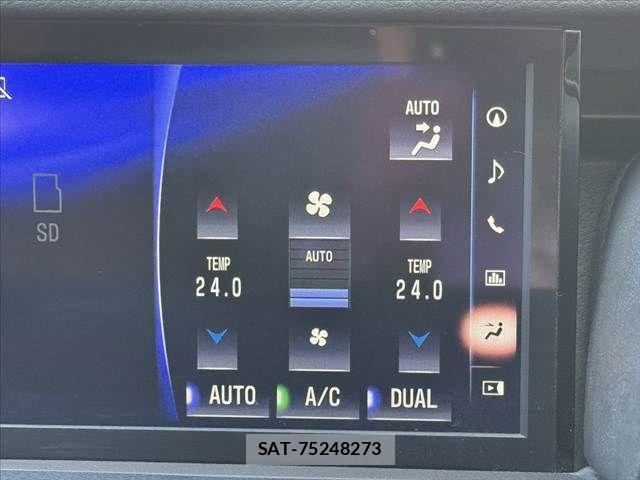Lexus IS 2017-10 8074337-21