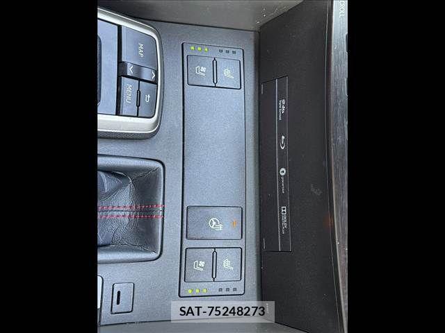 Lexus IS 2017-10 8074337-22