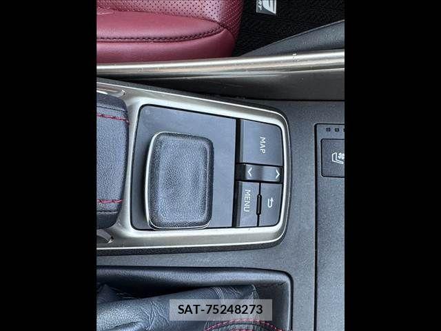 Lexus IS 2017-10 8074337-24