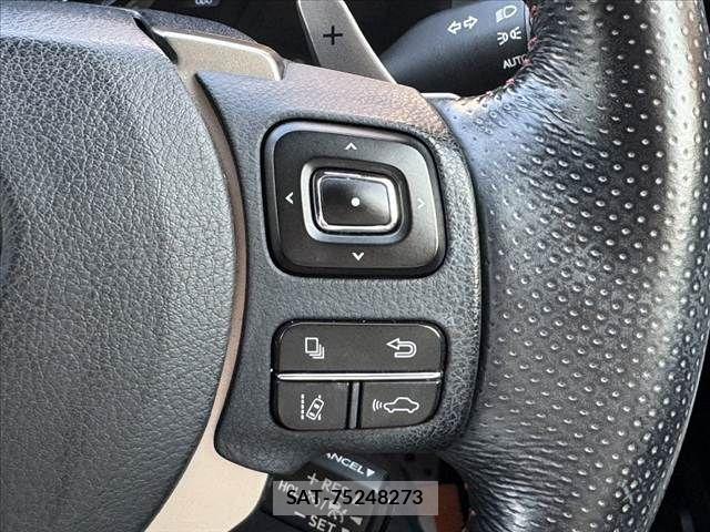 Lexus IS 2017-10 8074337-29