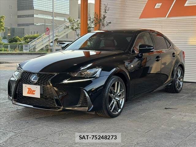 Lexus IS 2017-10 8074337-7