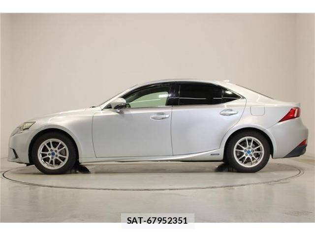 Lexus IS 2013-06 8074340-9