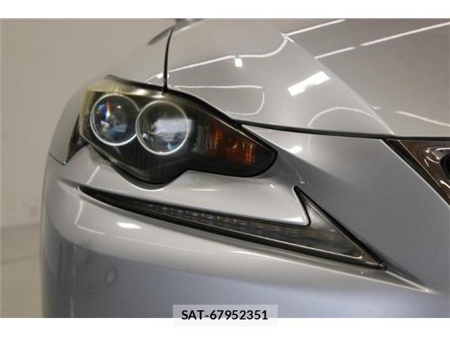 Lexus IS 2013-06 8074340-17
