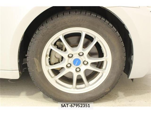 Lexus IS 2013-06 8074340-22