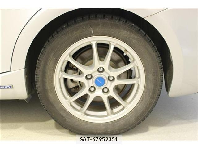 Lexus IS 2013-06 8074340-24