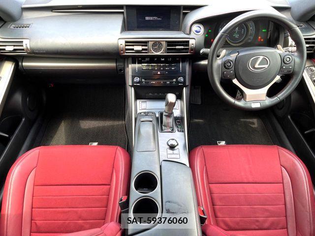 Lexus IS 2014-01 8100127-1