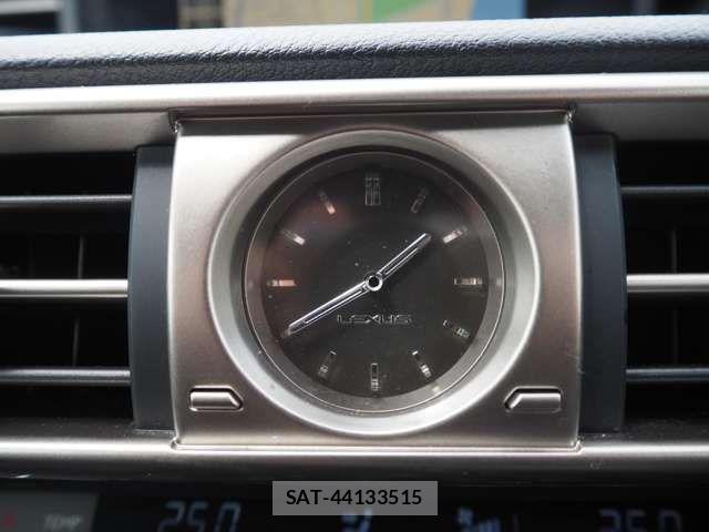 Lexus IS 2014-09 8100128-17