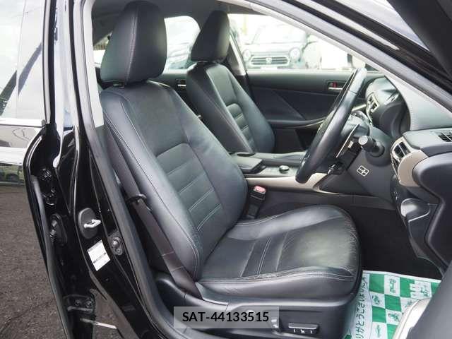 Lexus IS 2014-09 8100128-7