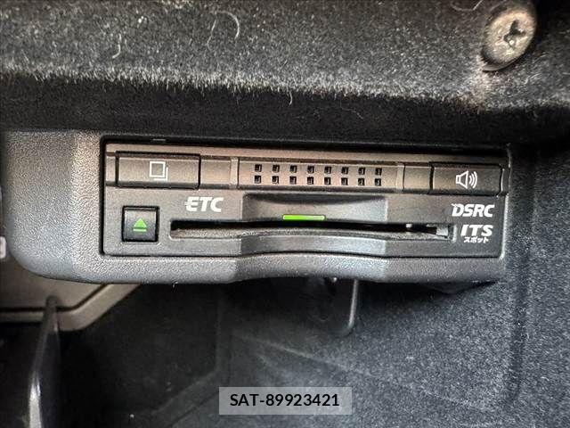 Lexus IS 2014-06 8100129-4