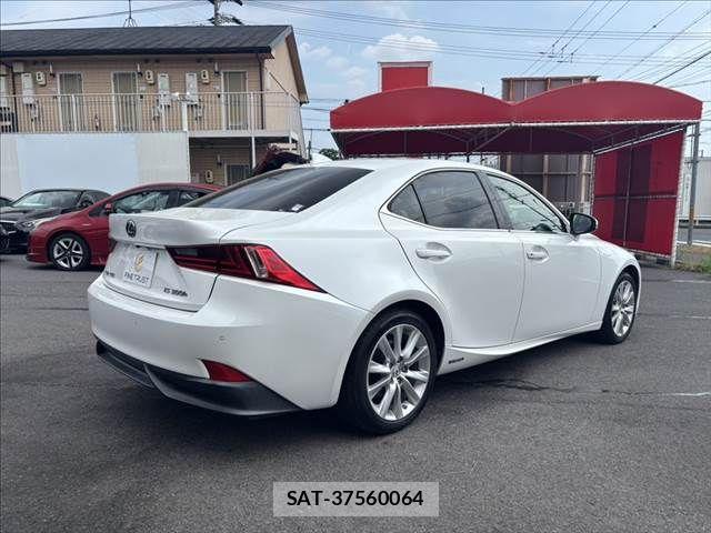 Lexus IS 2013-08 8100130-18