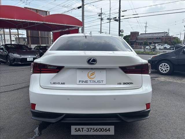 Lexus IS 2013-08 8100130-19