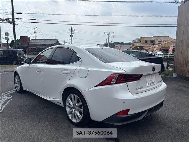 Lexus IS 2013-08 8100130-20