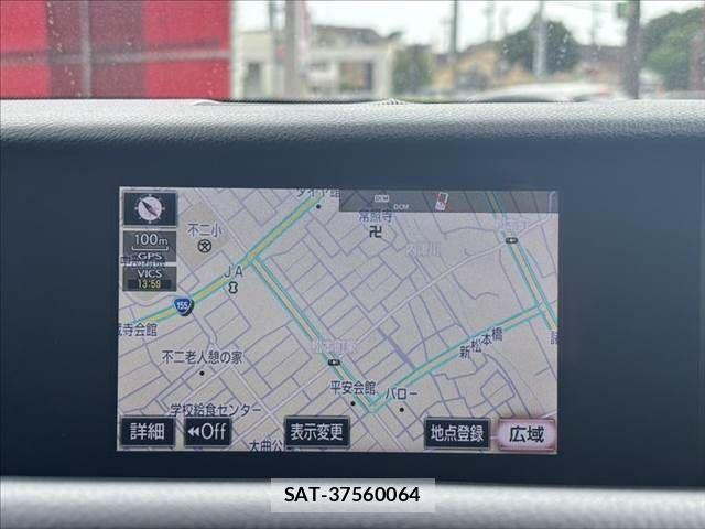 Lexus IS 2013-08 8100130-3