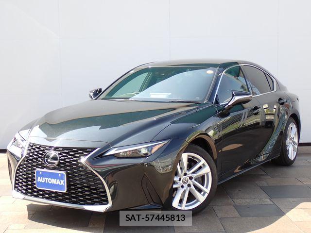 Lexus IS 2022-11 8130996-0