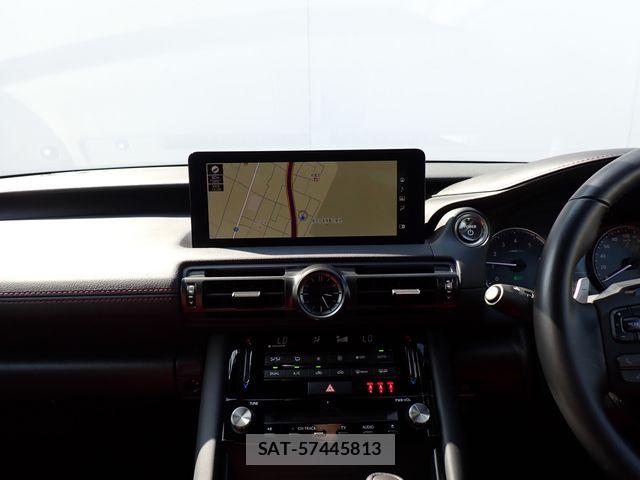 Lexus IS 2022-11 8130996-16