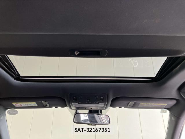 Lexus IS 2015-03 8130999-9