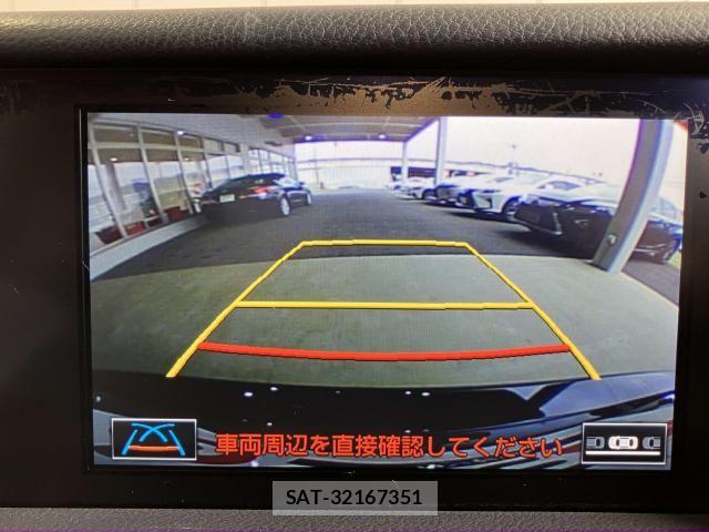 Lexus IS 2015-03 8130999-11