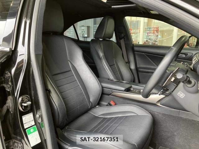 Lexus IS 2015-03 8130999-18