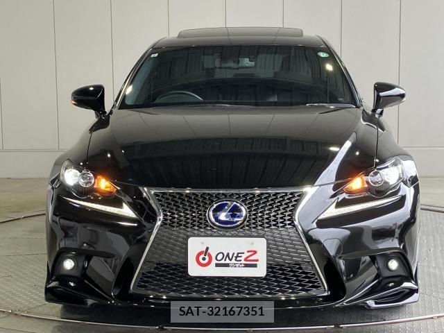 Lexus IS 2015-03 8130999-25