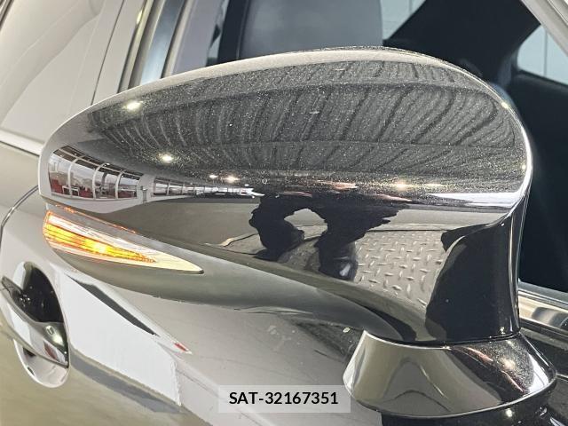 Lexus IS 2015-03 8130999-4