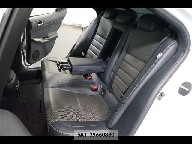 Lexus IS 2014-10 8130998-17