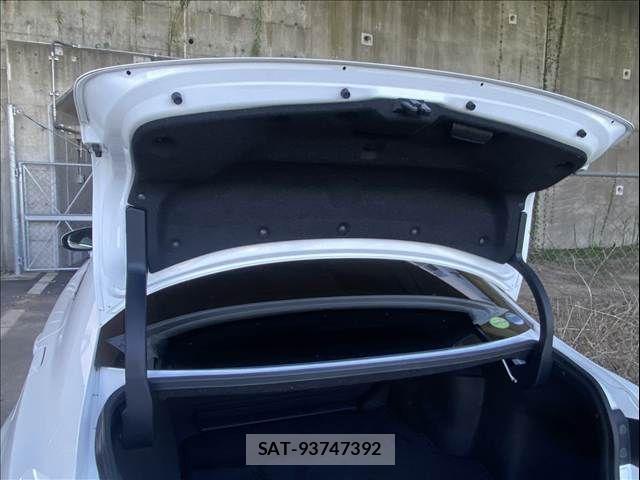 Lexus IS 2013-09 8208371-9