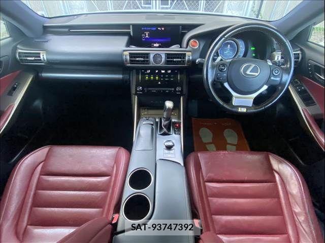 Lexus IS 2013-09 8208371-5