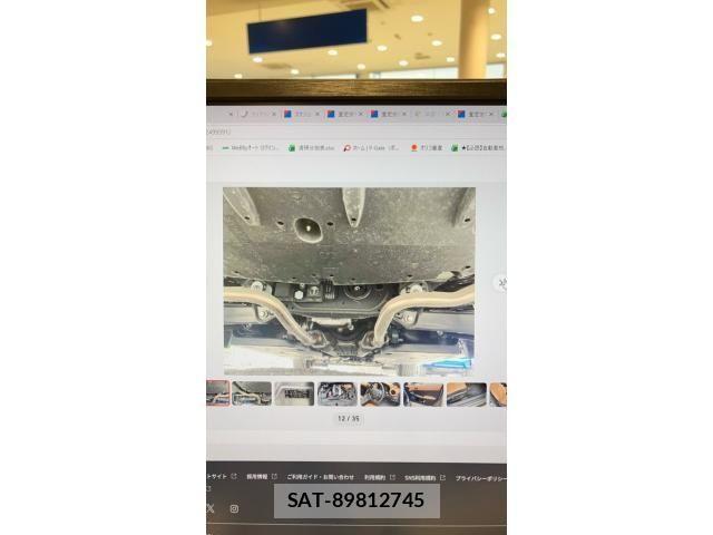 Lexus IS 2022-06 8208365-11
