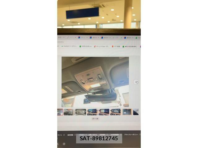 Lexus IS 2022-06 8208365-25