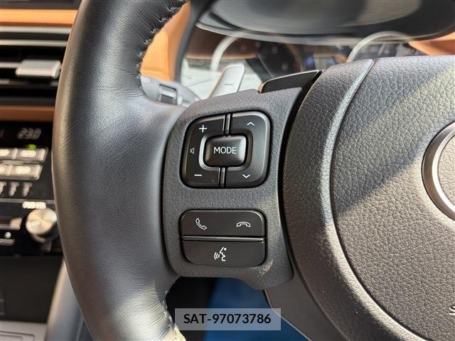 Lexus IS 2023-06 8208363-26