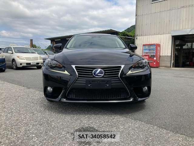 Lexus IS 2013-07 8208370-1