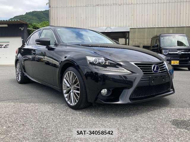 Lexus IS 2013-07 8208370-2
