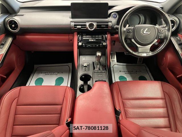 Lexus IS 2021-10 8208364-27