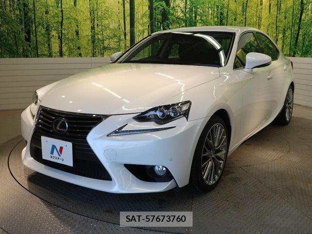 Lexus IS 2013-08 8208369-17
