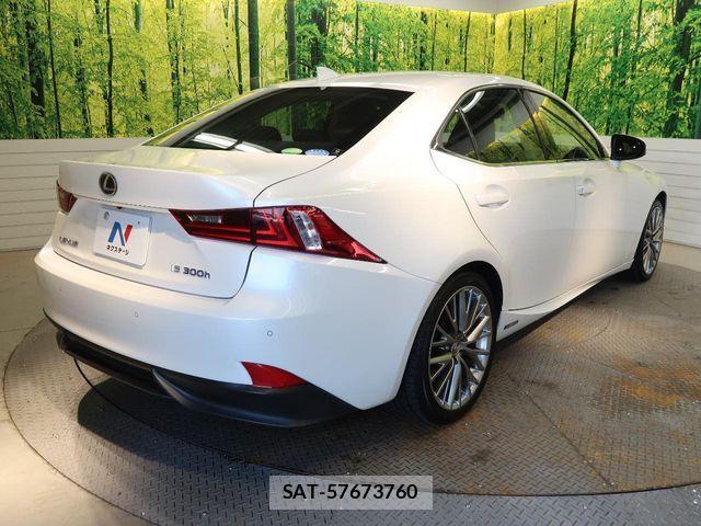 Lexus IS 2013-08 8208369-18