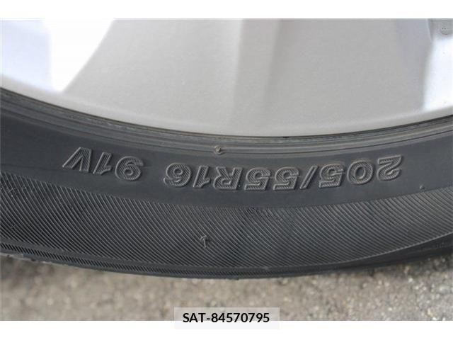 Lexus IS 2017-05 8230615-23