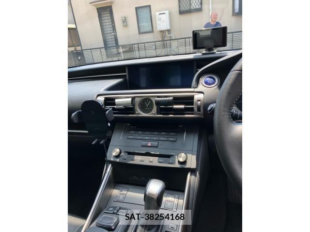 Lexus IS 2014-11 8230610-15