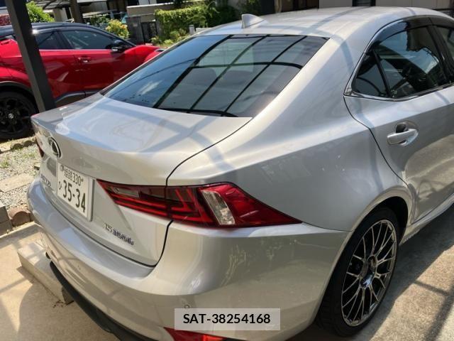 Lexus IS 2014-11 8230610-2