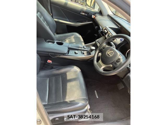Lexus IS 2014-11 8230610-8
