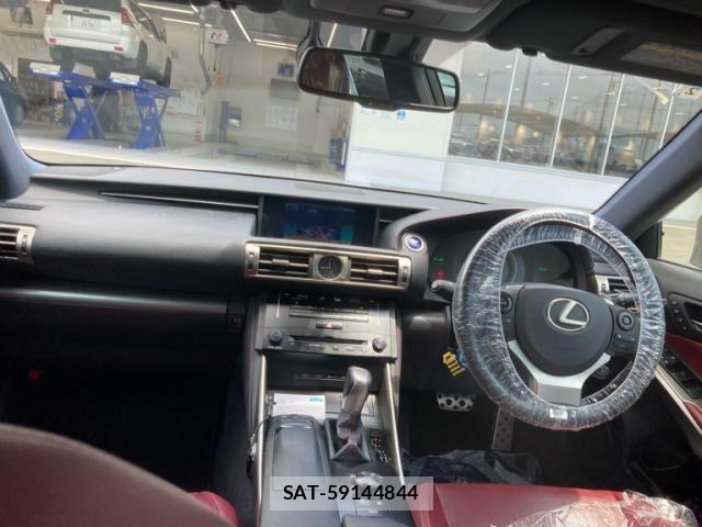 Lexus IS 2014-02 8230616-13