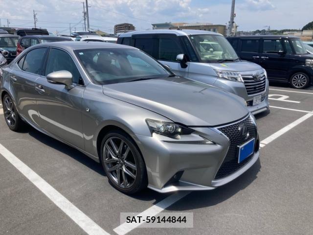 Lexus IS 2014-02 8230616-1