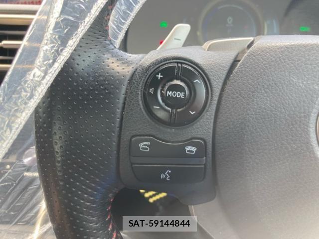 Lexus IS 2014-02 8230616-20