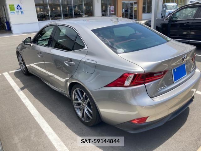 Lexus IS 2014-02 8230616-2