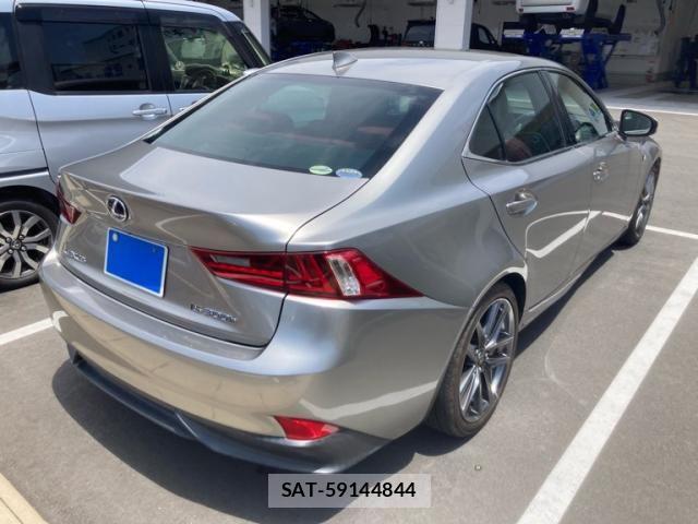 Lexus IS 2014-02 8230616-3