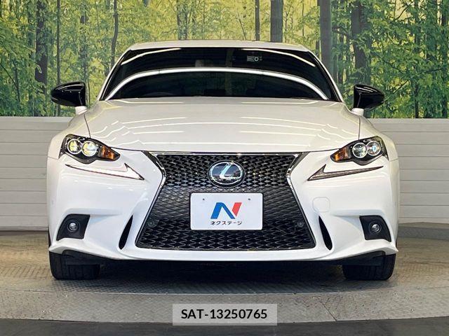 Lexus IS 2014-02 8230608-13