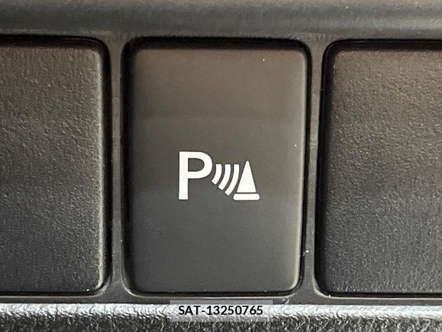 Lexus IS 2014-02 8230608-6