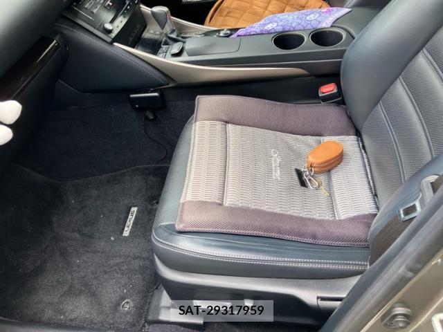 Lexus IS 2014-01 8315180-28